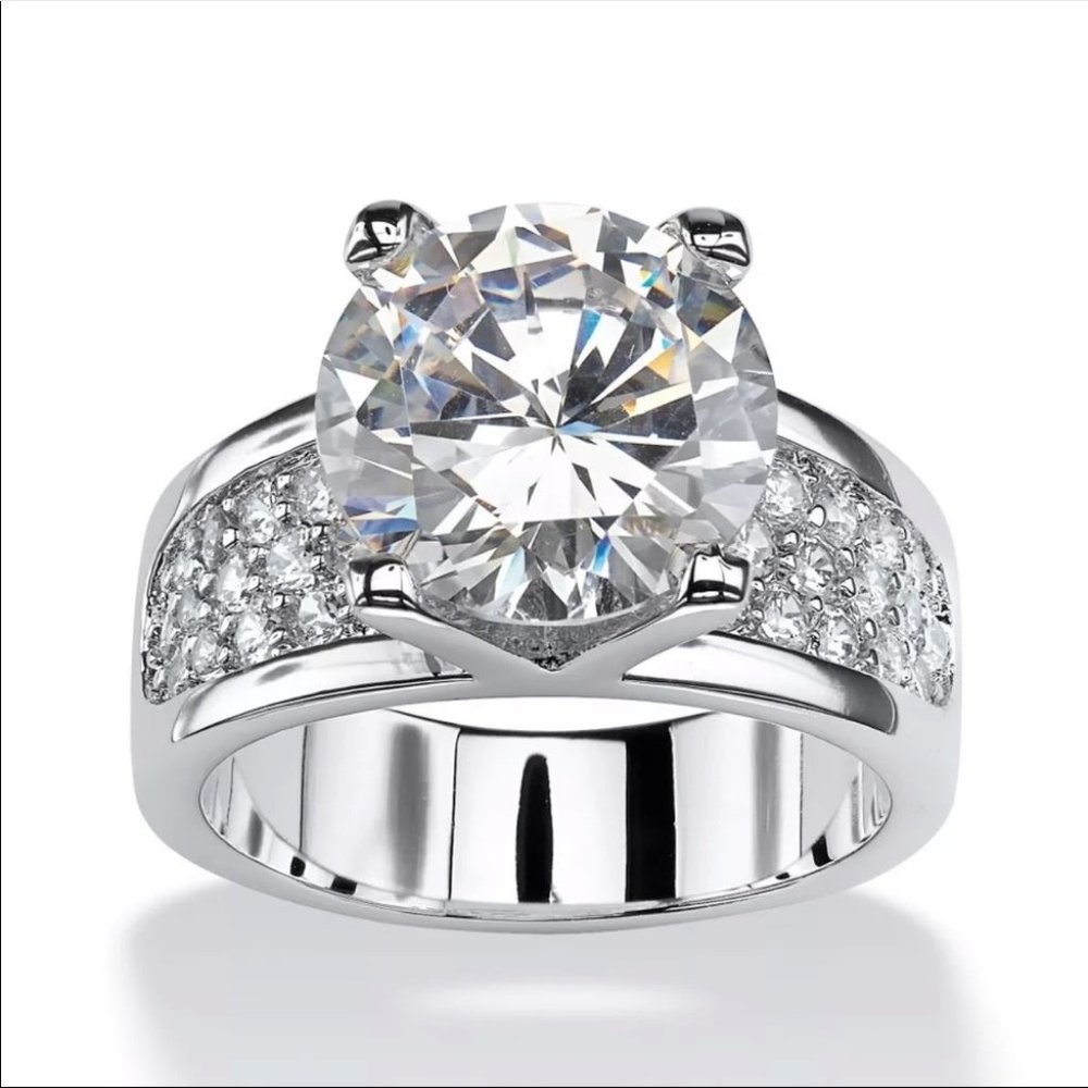 New Luxury 925 Silver Round cut Diamond Ring 💍 - Picture 3 of 4
